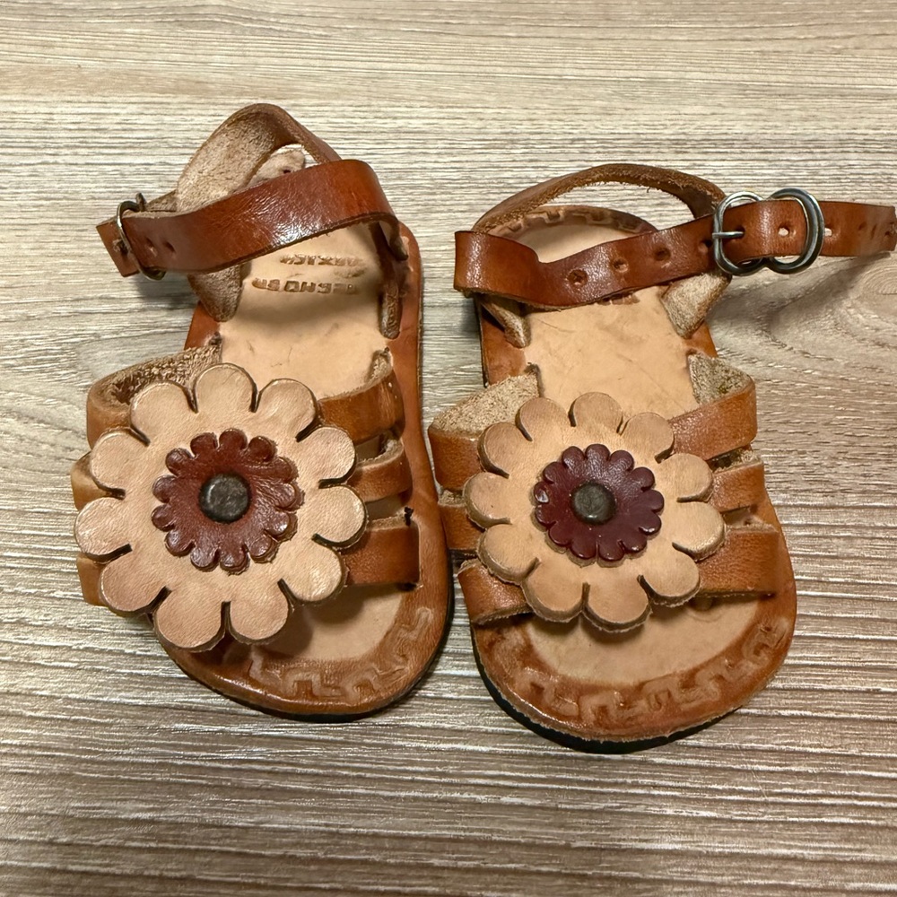Brown Leather Kids Sandals with Floral Design Baby Size 2 Worn Once Rare